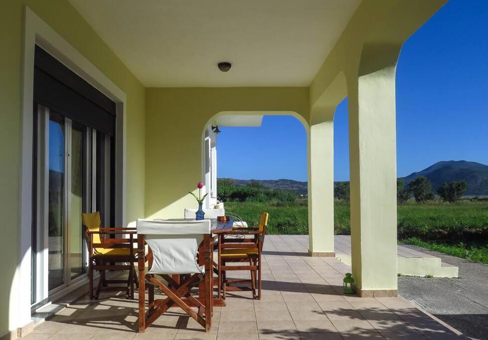 Villa Rania: Ευάερη Βίλα Με Θέα Τη Θάλασσα Lixoúri Eksteriør bilde