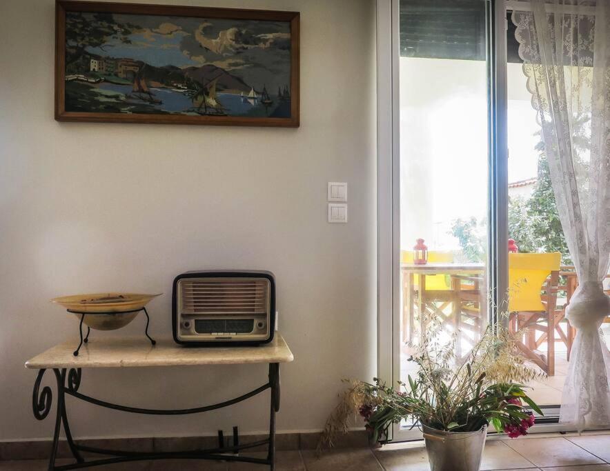 Villa Rania: Ευάερη Βίλα Με Θέα Τη Θάλασσα Lixoúri Eksteriør bilde