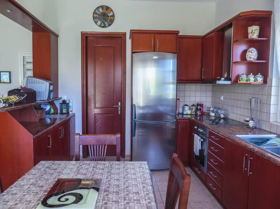 Villa Rania: Ευάερη Βίλα Με Θέα Τη Θάλασσα Lixoúri Eksteriør bilde
