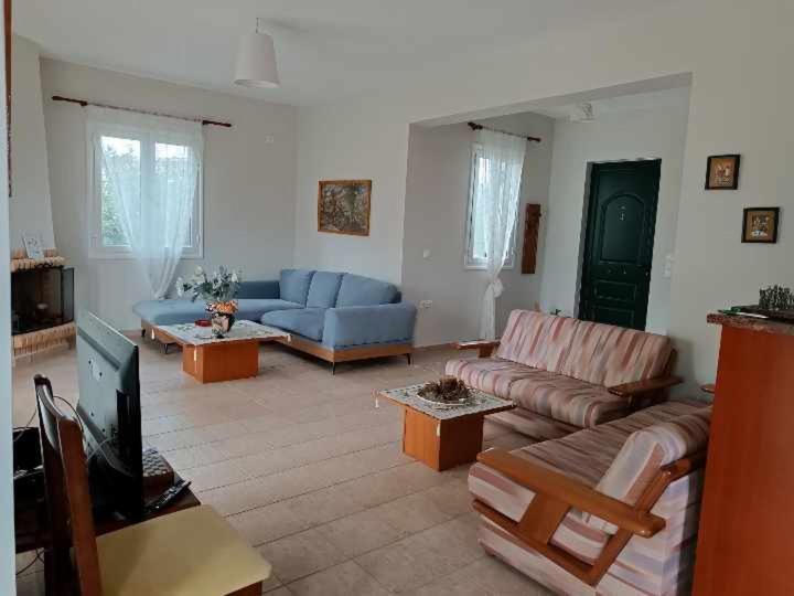 Villa Rania: Ευάερη Βίλα Με Θέα Τη Θάλασσα Lixoúri Eksteriør bilde