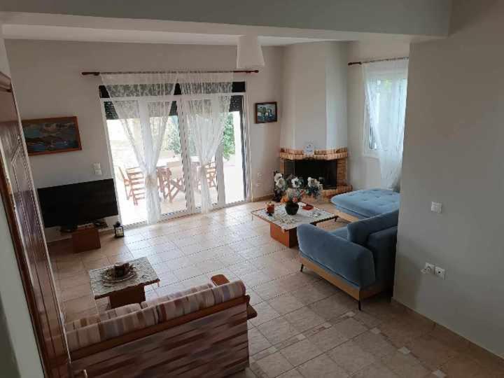 Villa Rania: Ευάερη Βίλα Με Θέα Τη Θάλασσα Lixoúri Eksteriør bilde